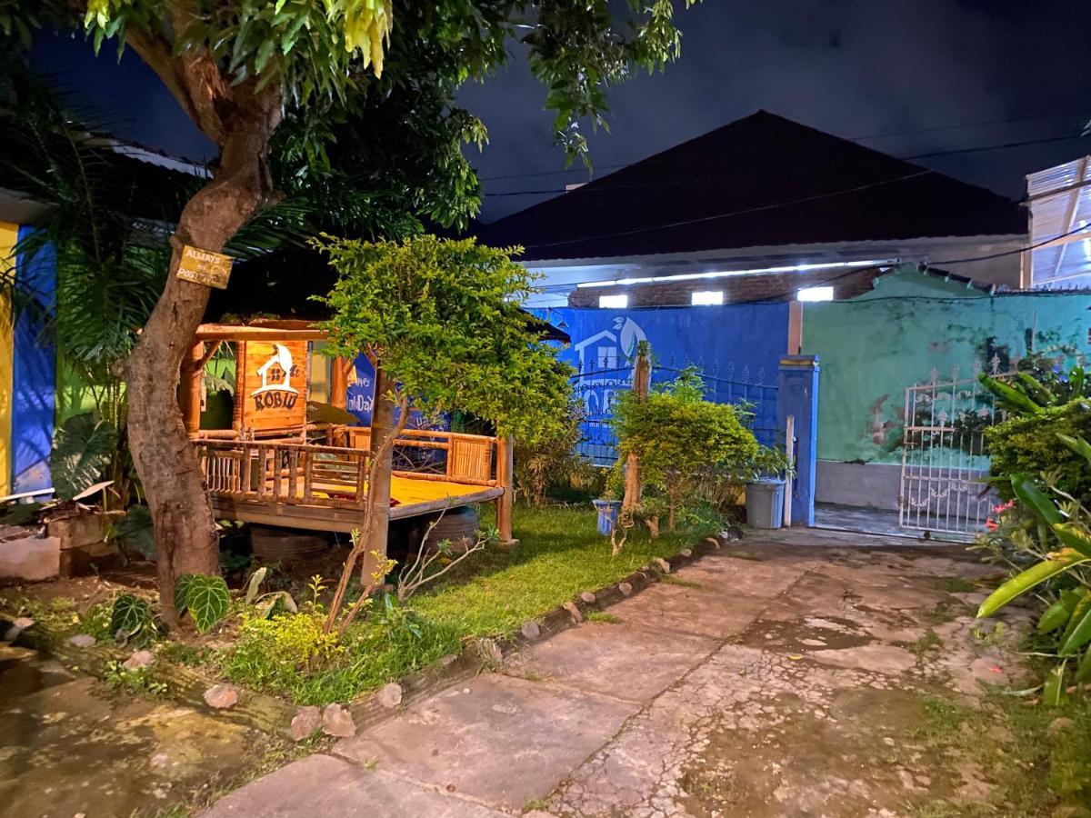Apartmán Neo Robiu & Ijen Tour Banyuwangi  Exteriér fotografie